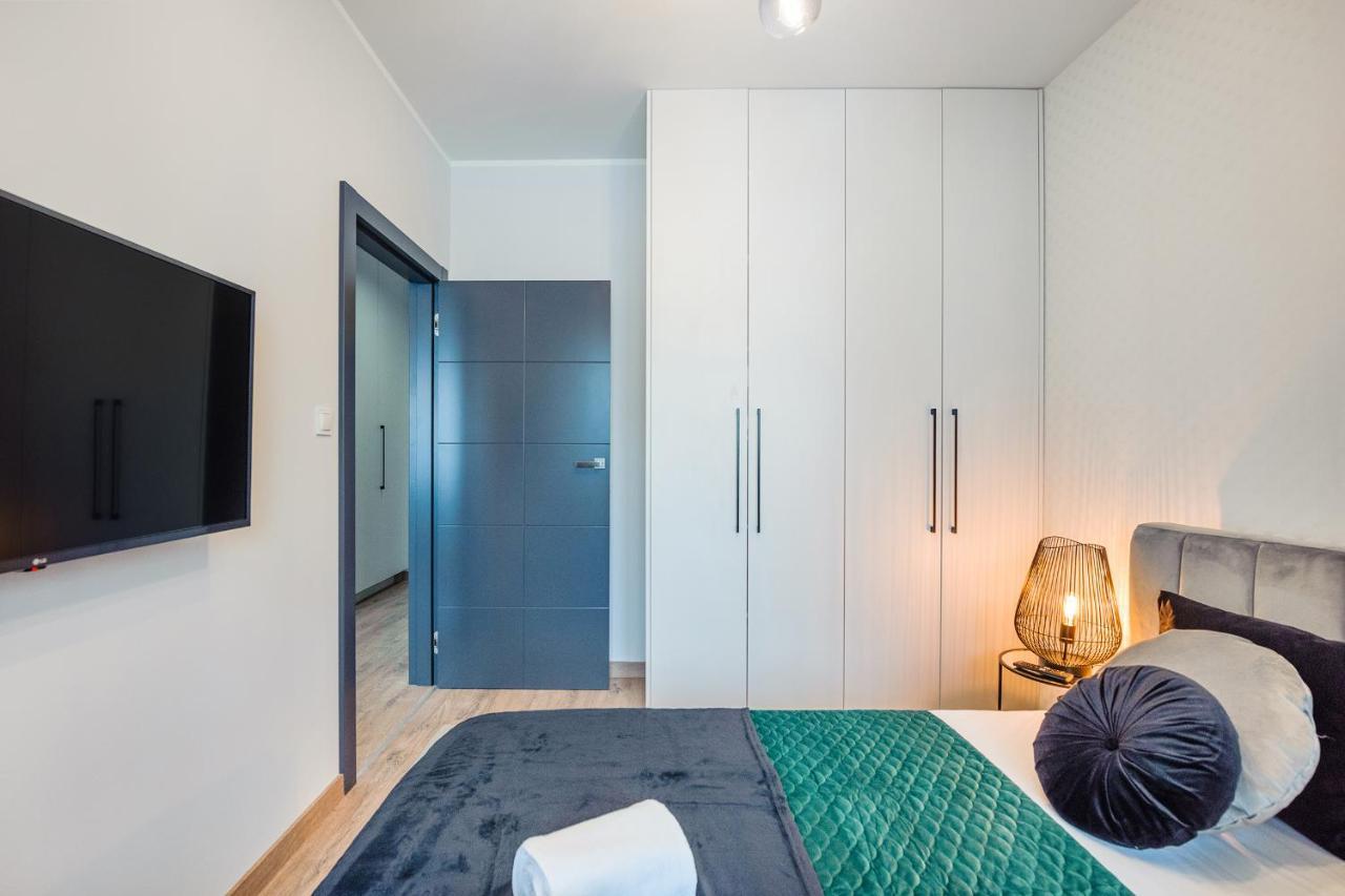 Plac Unii - Premium Apartments กดิเนีย ภายนอก รูปภาพ